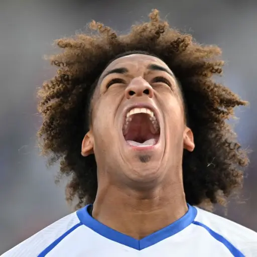 Carrasquilla-balon-de-Oro-de-Copa-Oro-3.jpg ,