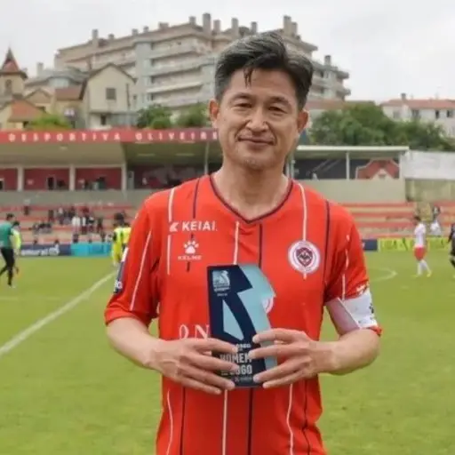 kazuyoshi-miura-continuara-jugando-futbol-en-portugal-julio-2023.jpg ,