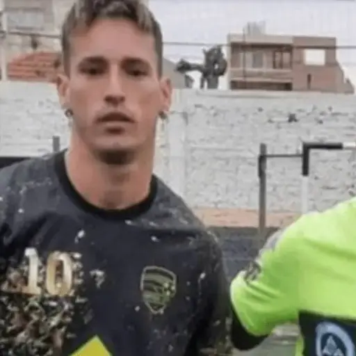 futbolista-agrede-a-arbitro-en-argentina-julio-2023.png ,