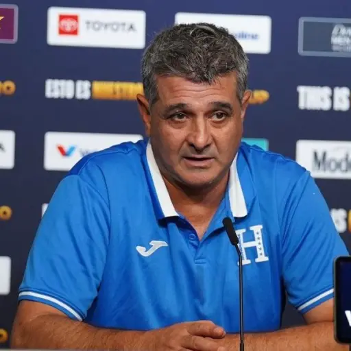 Diego-Vasquez-no-seguira-dirigiendo-a-Honduras-2023.jpg ,