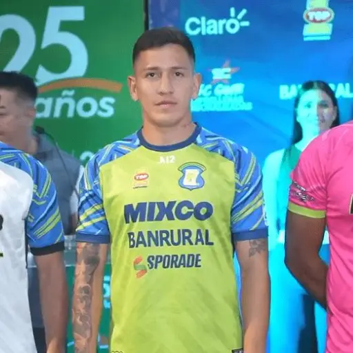 deportivo-mixco-presenta-su-indumentaria-apertura-2023.png ,