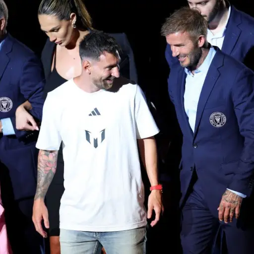 messi-beckham-2.jpg ,