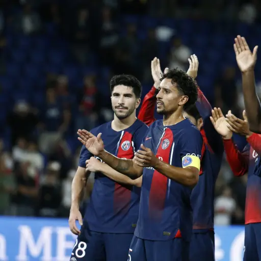 PSG-empata-sin-goles-con-el-Lorient-en-el-inicio-de-la-Ligue-1-2-scaled-1.jpg ,