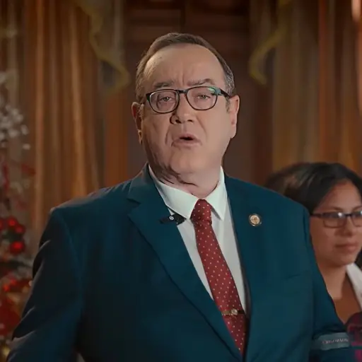 Alejandro-Giammattei-Navidad-2022.jpg ,