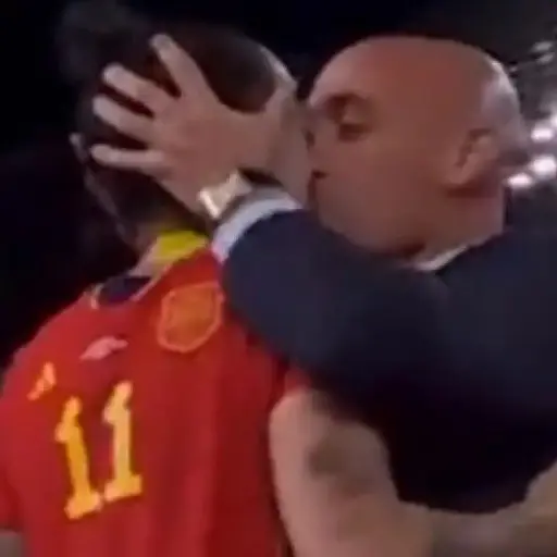 luis-rubiales-piden-dimision-agosto-2023.jpg ,