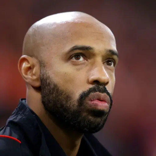 Thierry-Henry-dirigira-a-Francia-Sub-21-2.jpg ,