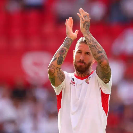 sergio-ramos-se-estrena-con-triunfo-en-el-Sevilla-1-scaled-1.jpg ,