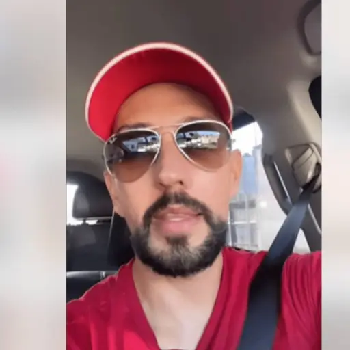 kevin-malouf-cirujano-plastico.png ,