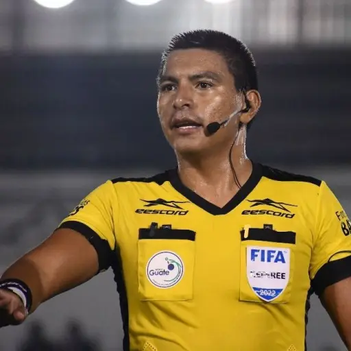 El árbitro guatemalteco Bryan López - Archivo