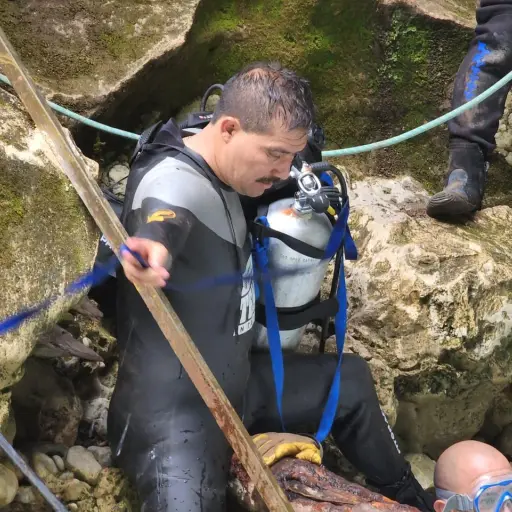 LAGUNA-ESCONDIDA-BUSQUEDA-PUBLINEWS.jpg ,