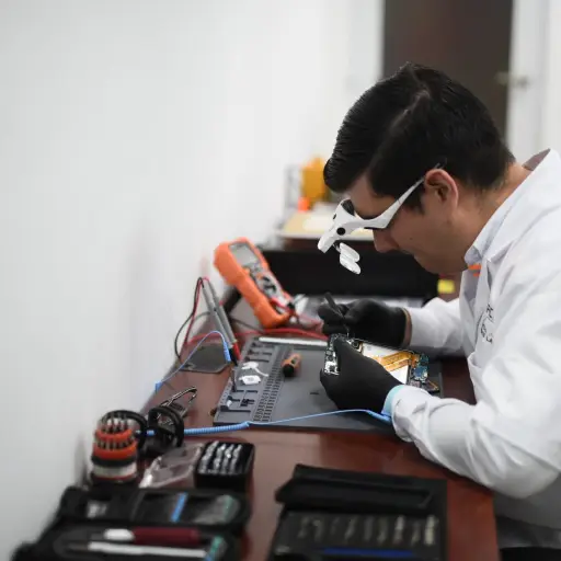 Laboratorio-de-Extraccion-Forense-Ciberseguridad-LEFCI-6.jpg ,