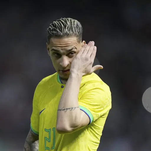 antony-desconvocado-de-brasil-septiembre-2023-2-scaled-1.jpg ,