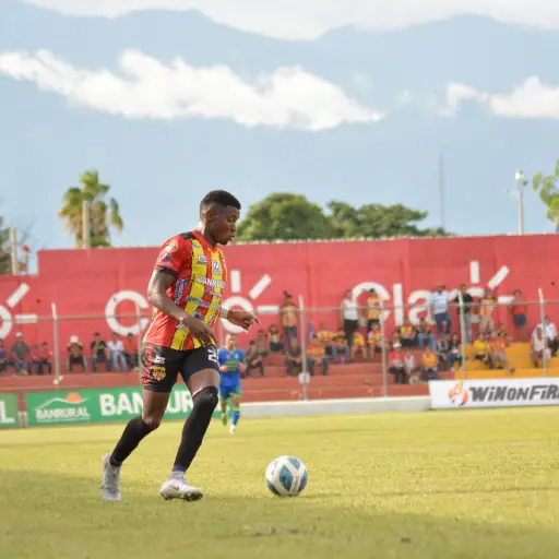 zacapa-denuncia-insultos-racistas-en-mixco-Keyshwen-Arboine.jpg ,