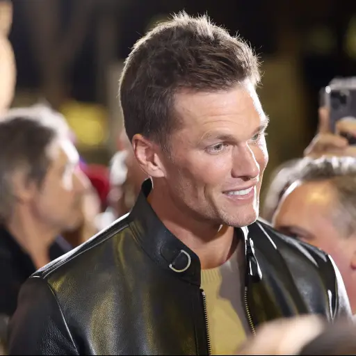 tom-brady-regalo-santos-scaled-1.jpg ,