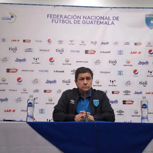 Tena-conferencia-de-prensa-previa-al-Guatemala-Panama-2.jpeg ,