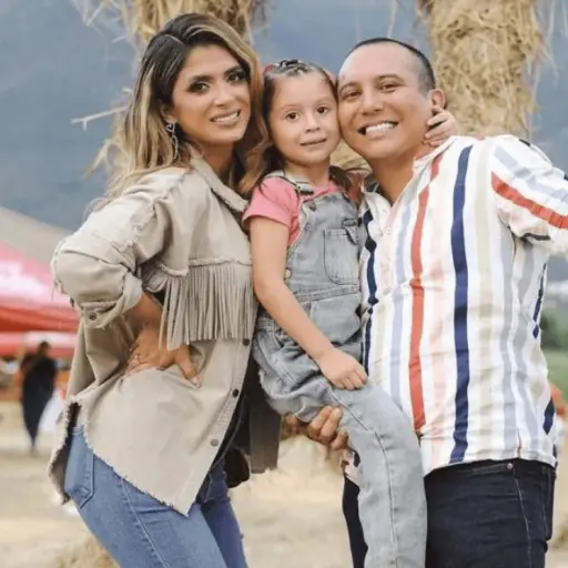 Kimberly-Flores-publinews-septiembre-2023-1-2.png ,