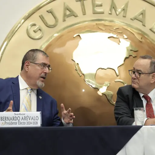 transicion-alejandro-giammattei-bernardo-arevalo.jpg ,