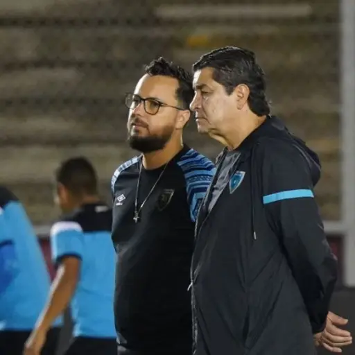 luis-fernando-tena-tecnico-de-guatemala-octubre-2023.jpeg ,