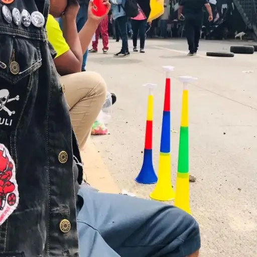 aficionados-de-municipal-se-unen-a-las-manifestaciones-octubre-2023.jpg ,