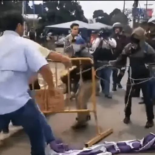 bloqueo-carretera-a-el-salvador-octubre-2023-1.png ,