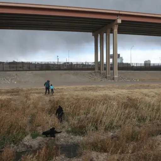 migrantes-El-Paso-Texas-archivo-diciembre-2022.jpg ,