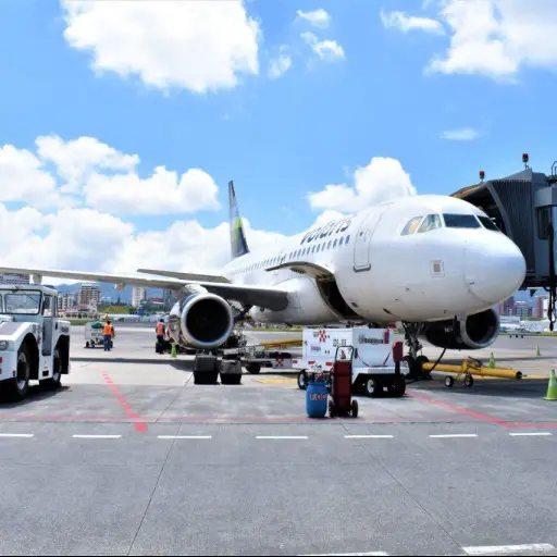 reabastecimiento-de-combustible-octubre-2023.jpeg ,