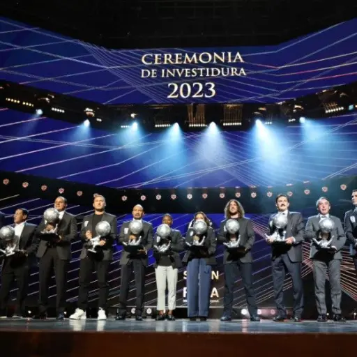 carles-puyol-salon-de-la-fama-del-futbol-octubre-2023-1.jpg ,