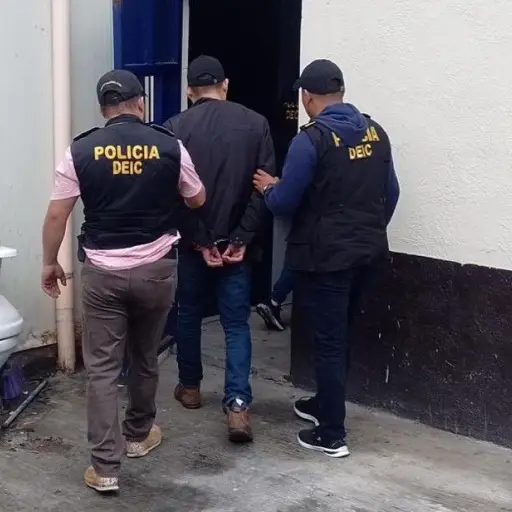 capturado-por-golpear-a-mujer-en-super-24.jpg ,