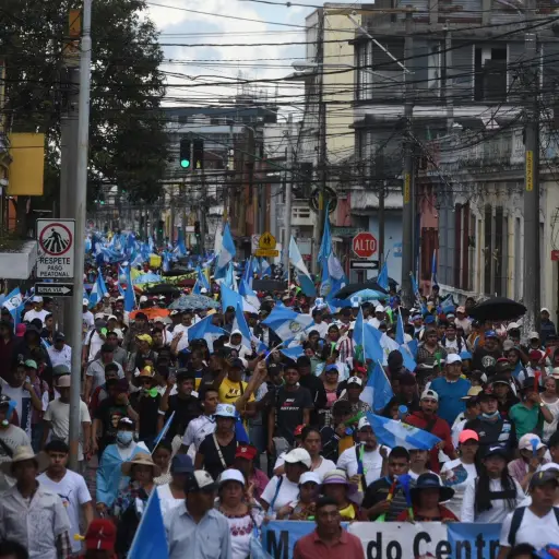 Camara-de-periodismo-protestas-octubre-2023.jpeg ,