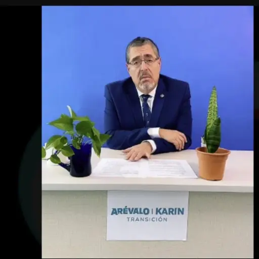 Bernardo-Arevalo-octubre-2023-2.jpg ,