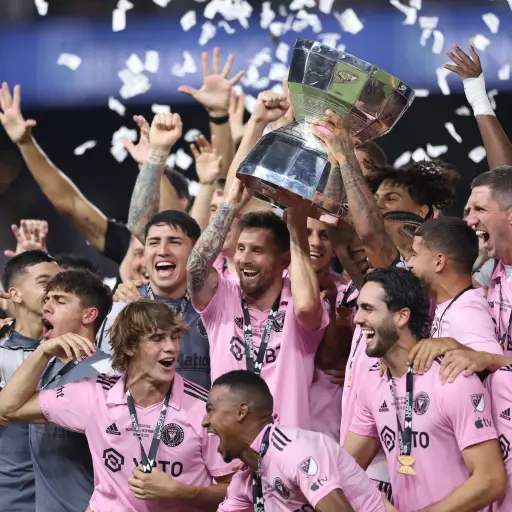 Messi-el-futbolista-con-mas-trofeos-de-la-historia-scaled-1.jpg ,