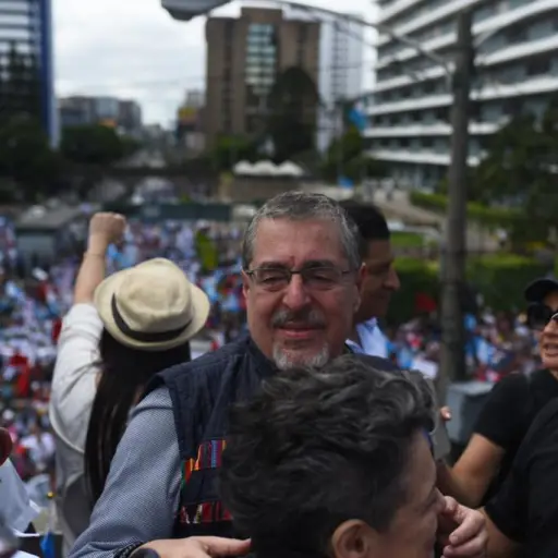 Bernardo-Arevalo-exige-renuncia-de-fiscal-octubre-2023.jpeg ,