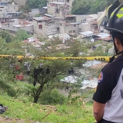 cuerpo-envuelto-en-sabanas-San-Pedro-Sacatepequez-1.jpg ,