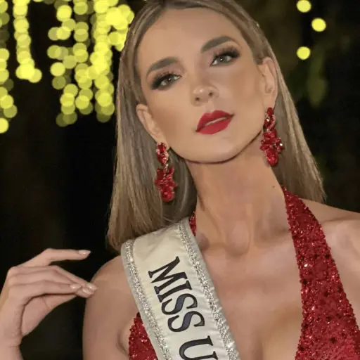 Miss-Universo-publinews-noviembre-2023-1.png ,