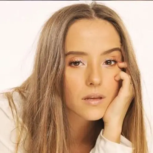 evalunamontaner-dee08d9e2fee7ae9a8f237b2a1cb3494.jpg ,