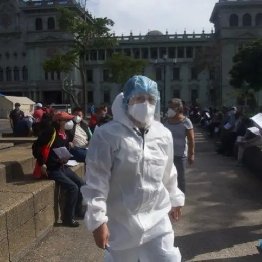 pruebas-covid-19-hisopados-plaza-constitucion-publinews6.jpg ,