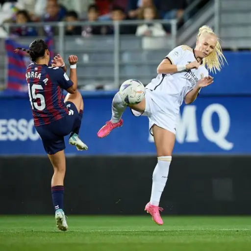 andrea-alvarez-ante-real-madrid-noviembre-2023.jpeg ,