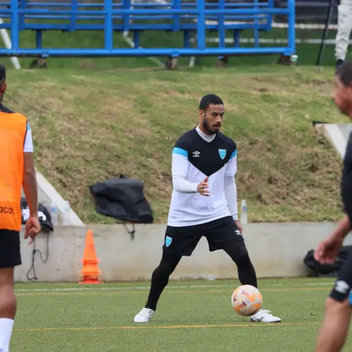 marco-dominguez-seleccion-nacional-guatemala-noviembre-2023-scaled-1.jpeg ,