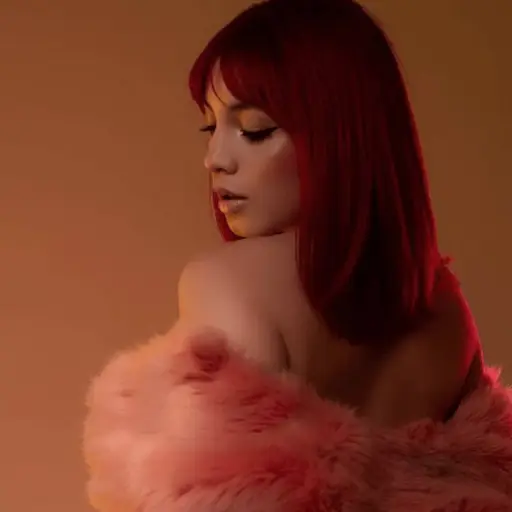 kaeelen-garcia-falda-transparente.png ,