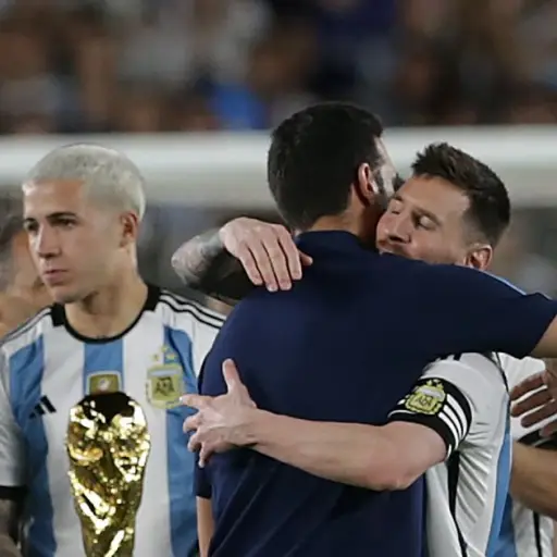 lionel-scaloni-seleccion-argentina-ultimo-torneo-noviembre-2023.jpg ,