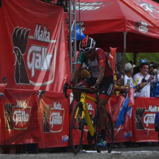 alder-torres-vuelta-guatemala-1.jpg ,