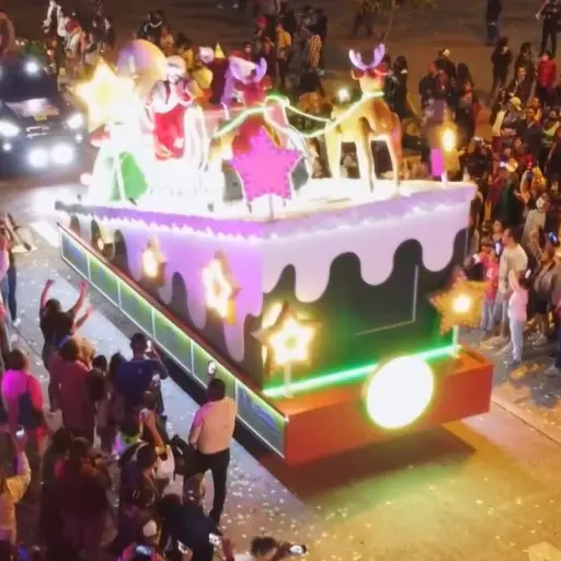 Desfile-navidad-municipalidad-Guatemalal-noviembre-2023.jpg ,