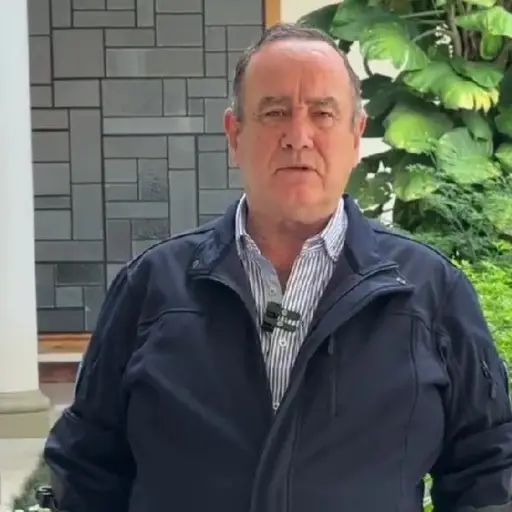 presidente-alejandro-giammattei-emisoras-unidas.jpg ,