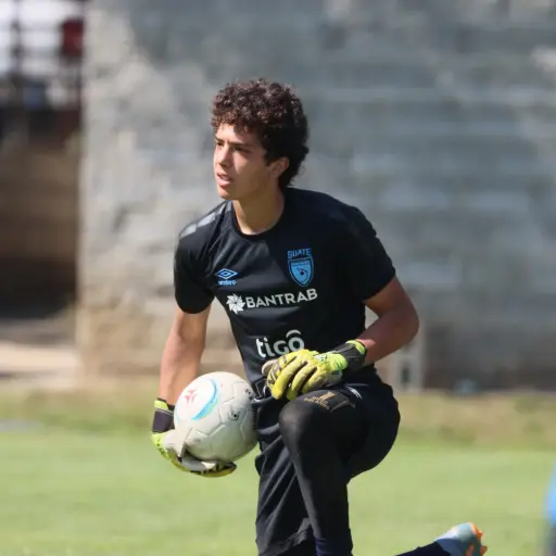 diego-bolanos-portero-de-seleccion-mayor-de-guatemala-enero-2024-scaled-1.jpeg ,