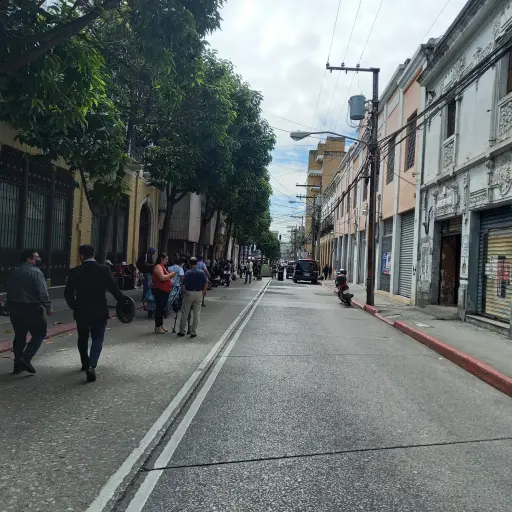 protesta-sindicato-salud-congreso-emisoras-unidas.jpg ,