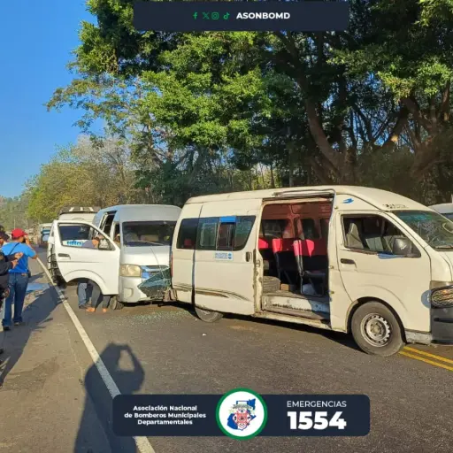 accidente-microbuses-ruta-pacifico-emisoras-unidas1.jpeg ,
