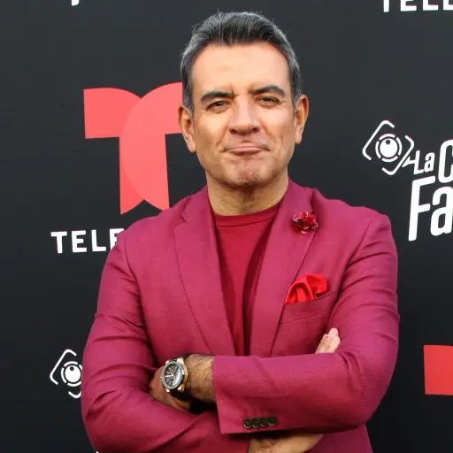 Hector-Sandarti-scaled-1.jpg ,