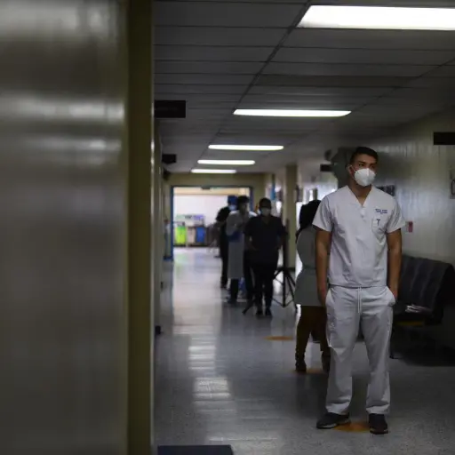 vacunacion-covid-19-tercera-dosis-hospital-san-juan-de-dios-emisoras-unidas6-1.jpg ,