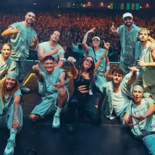 Nicki-Nicole-1.jpg ,