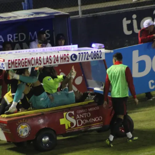 luis-tatuaca-lesionado.jpg ,